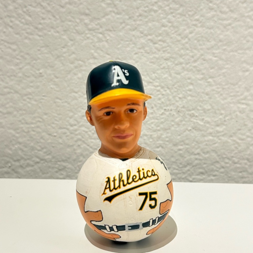 2001 Oakland A's Barry Zito 75 Rounded Bobble Head Figuriene
